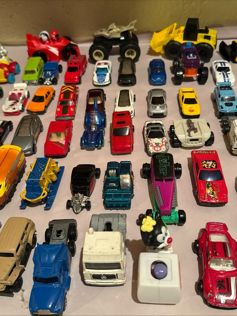 Assorted Kids Toy Cars - Multi-Color Vehicle Collection - Picture 3 of 16